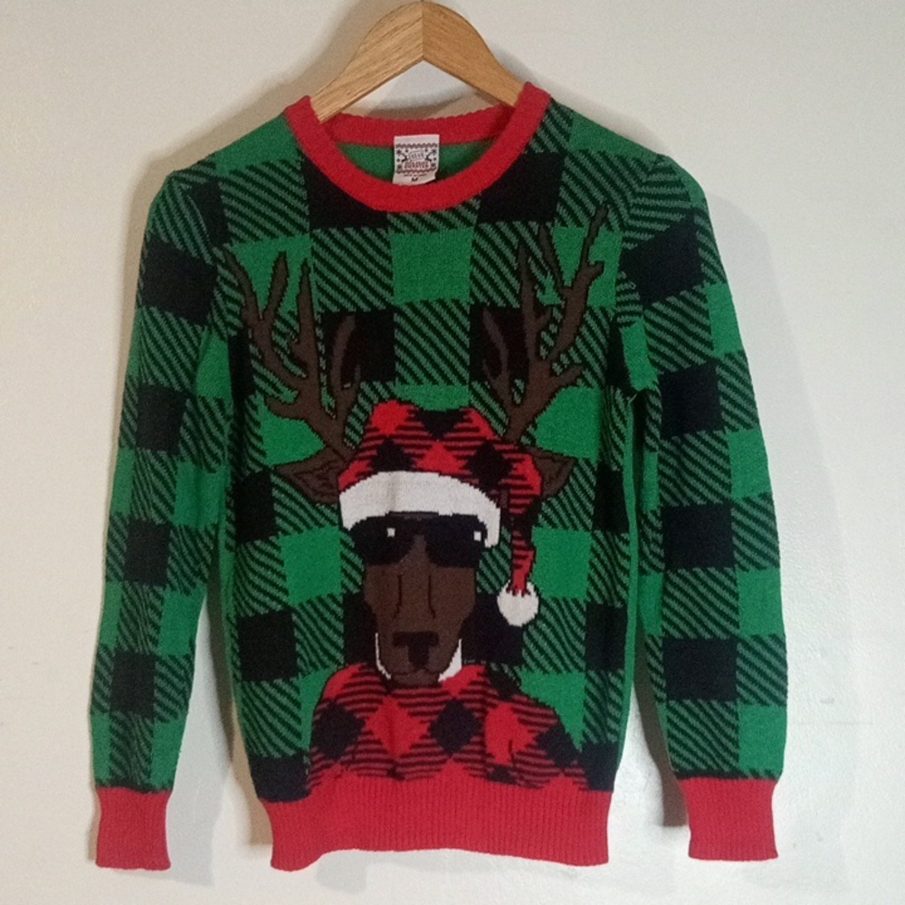 Holiday Sweater. (BMW)